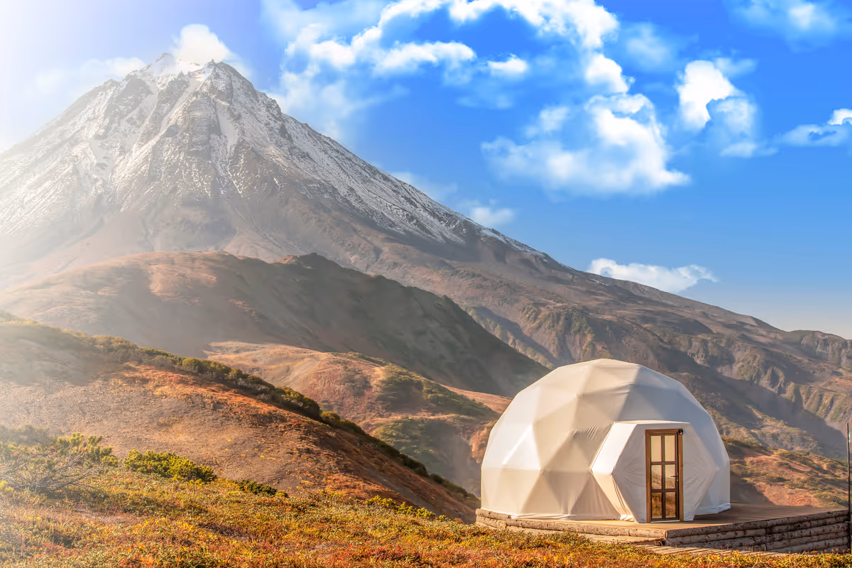 Glamping, oggi non basta più una tenda di lusso per fare business