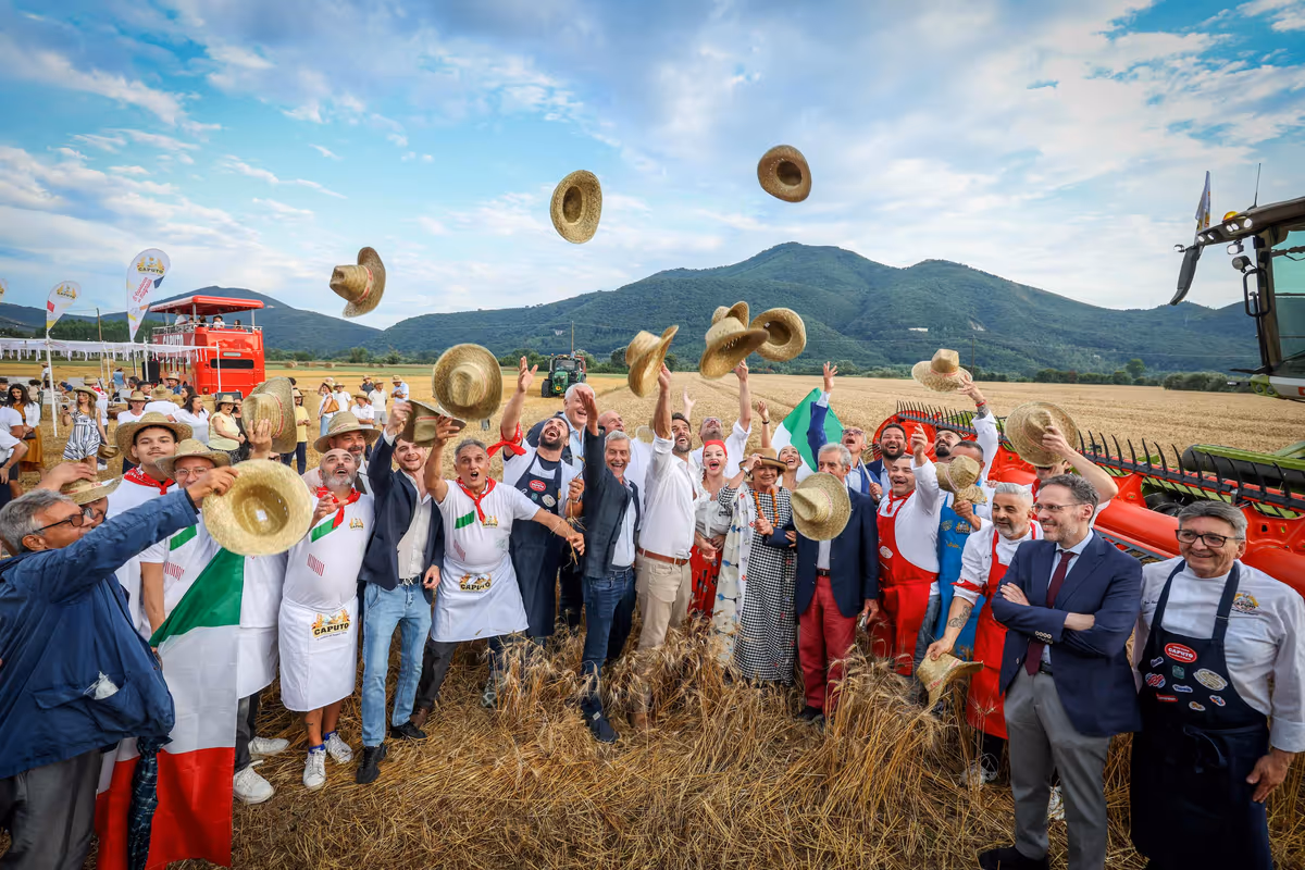 Un momento di festa per Mulino Caputo, che celebra col Capodanno del Mugnaio l'inizio della raccolta del grano