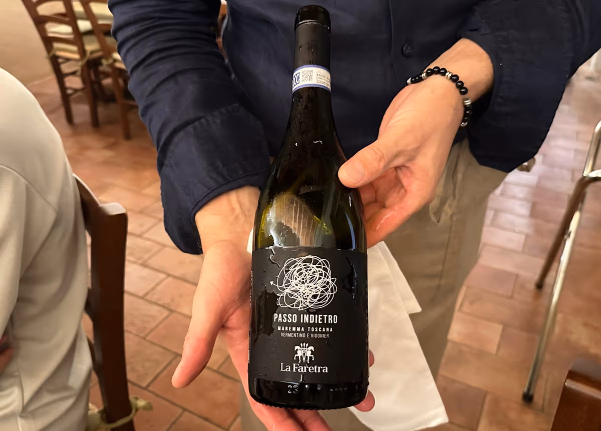 La realtà Toscana che unisce il terroir marino della Maremma alle colline del Brunello