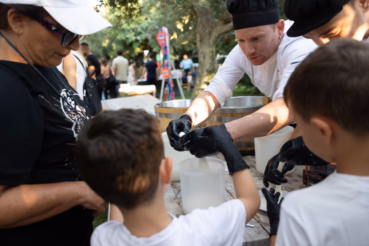 Dai laboratori dei bambini ai racconti dei produttori: a Bisceglie la festa dei Pat pugliesi
