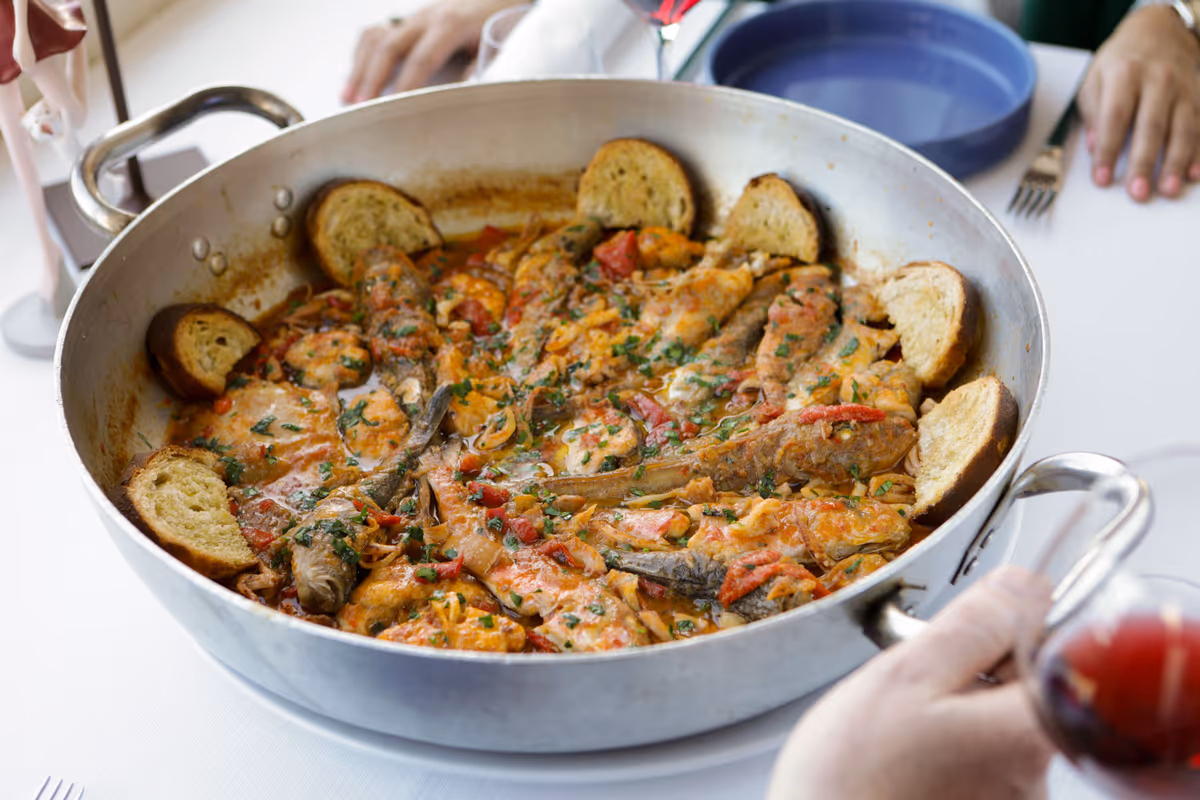 Brodetto alla Sambenedettese: come preparare la zuppa di pesce marchigiana