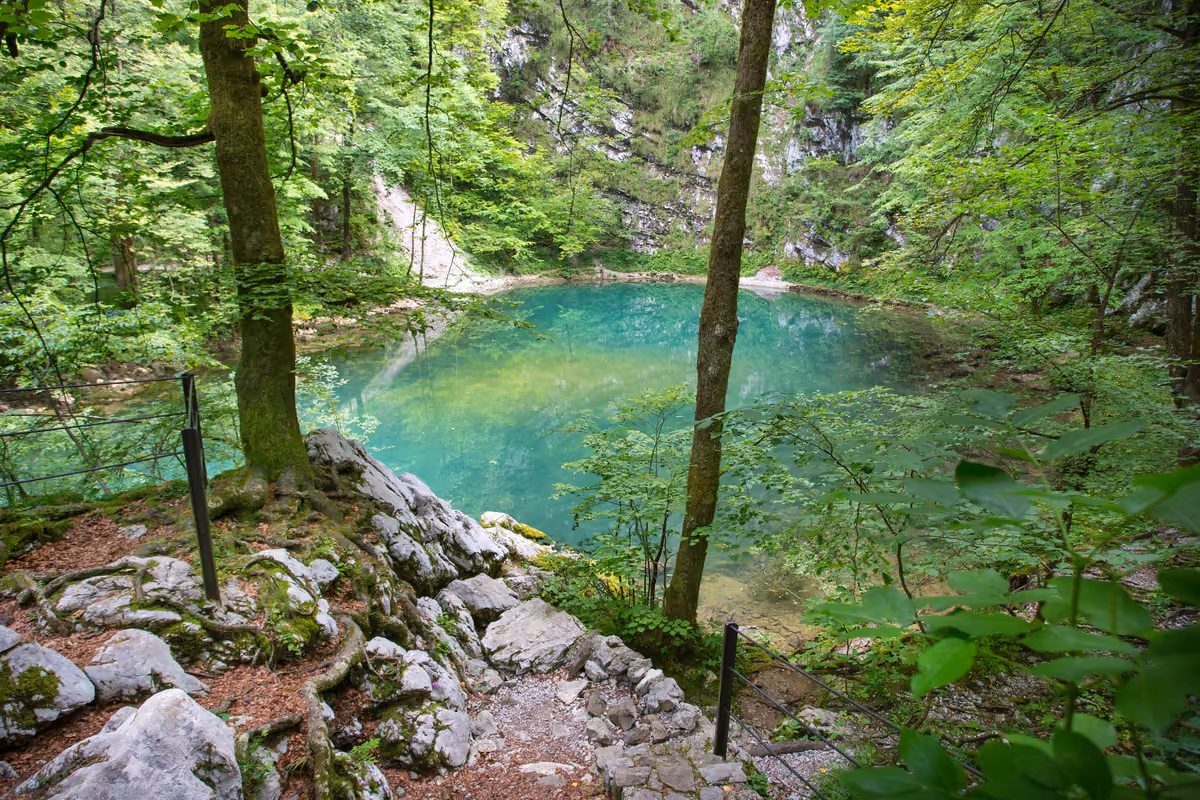 Il lago Selvaggio (Divje Jezero)