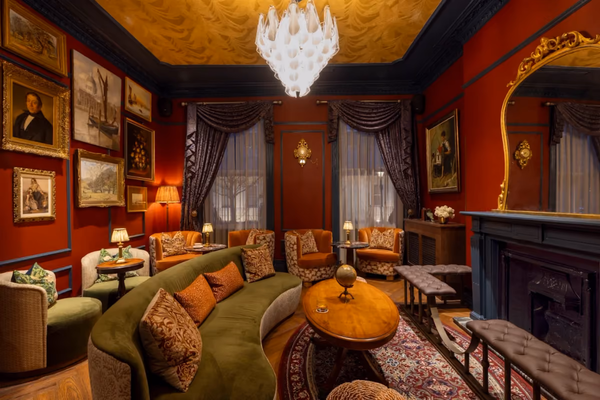 Dettagli d'epoca e gusto contemporaneo a Bertrand’s Townhouse: l'Ottie’s Salon, dedicato a Lady Ottoline Morrell