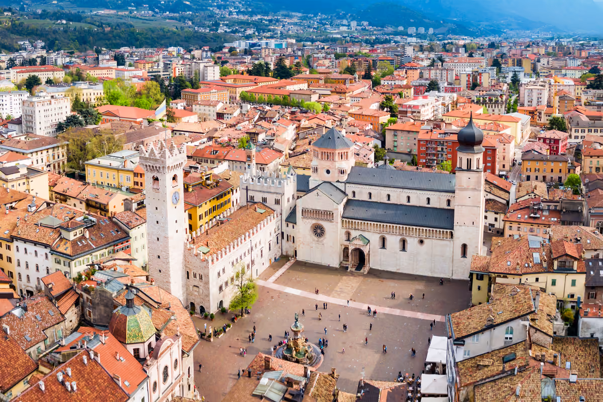 Turismo italiano, estate da record: 276 milioni di presenze, +5,5 milioni sul 2025