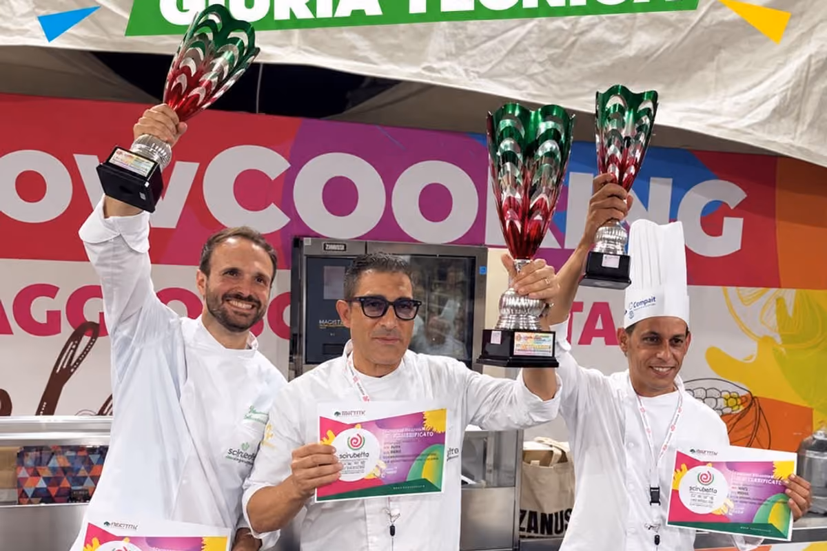 Giuria tecnica: Gianluca Montervino, Domenico Penna, il vincitore, e Ghassan Boumellah