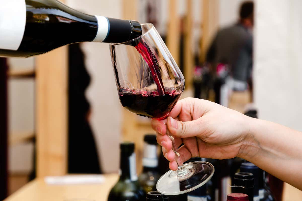 Il sommelier del futuro? Meno protagonista, più interprete